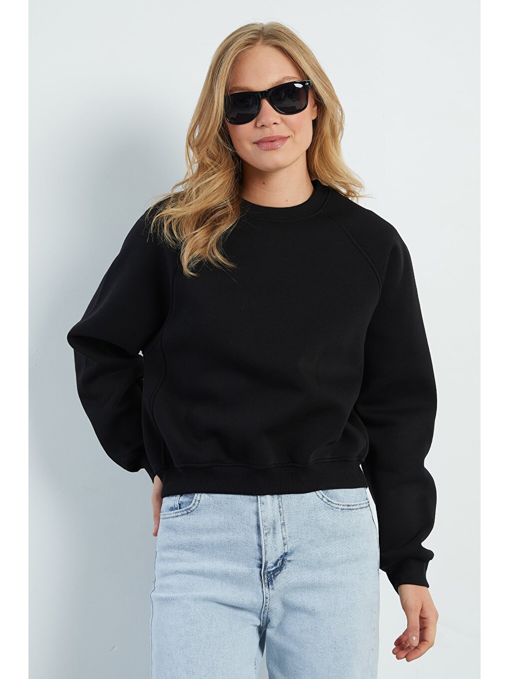 Siyah 3 İplik Basic Bisiklet Yaka Oversize Sweatshirt-4