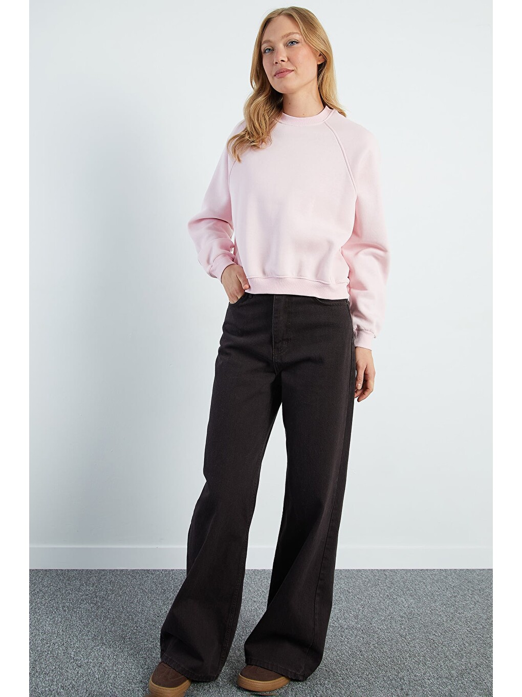 Pembe 3 İplik Basic Bisiklet Yaka Oversize Sweatshirt-2