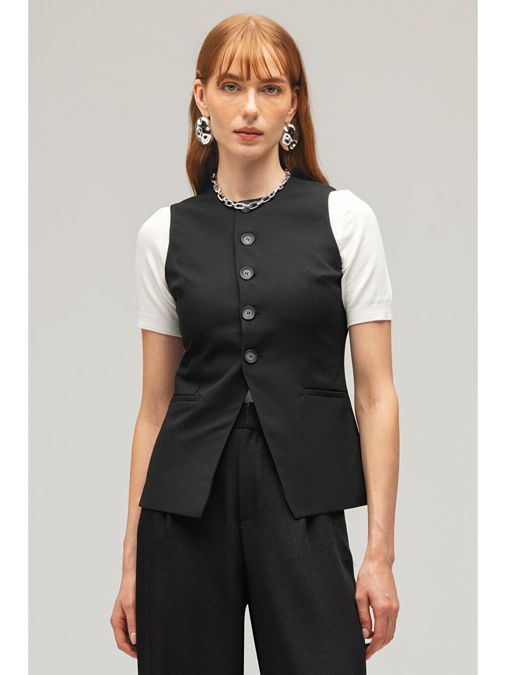 Siyah Kadın Modern Fit Düz Kesim Düğmeli Dokuma Yelek-2