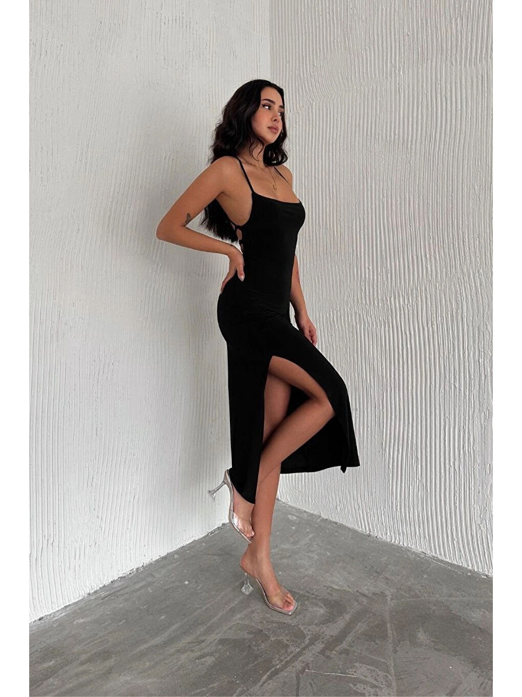 Kadın Siyah Uzun Sırt Dekolte Elbise 3708