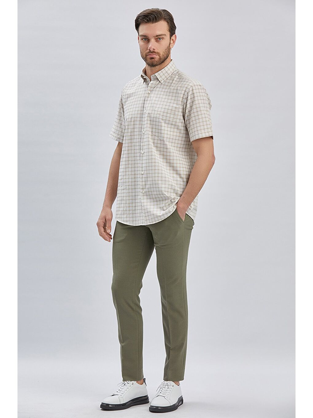 Bej Kısa Kollu Ekoseli Cepli Garnili Pamuklu Klasik Comfort Fit Rahat Kesim Gömlek 1004240221