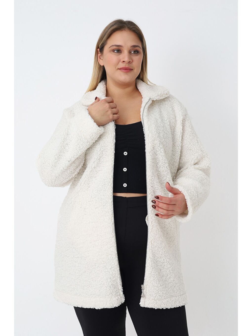 Beyaz Kadın Büyük Beden Siyah Fermuarlı Cepli Soft Teddy Pelüş Uzun Kollu Hırka-2