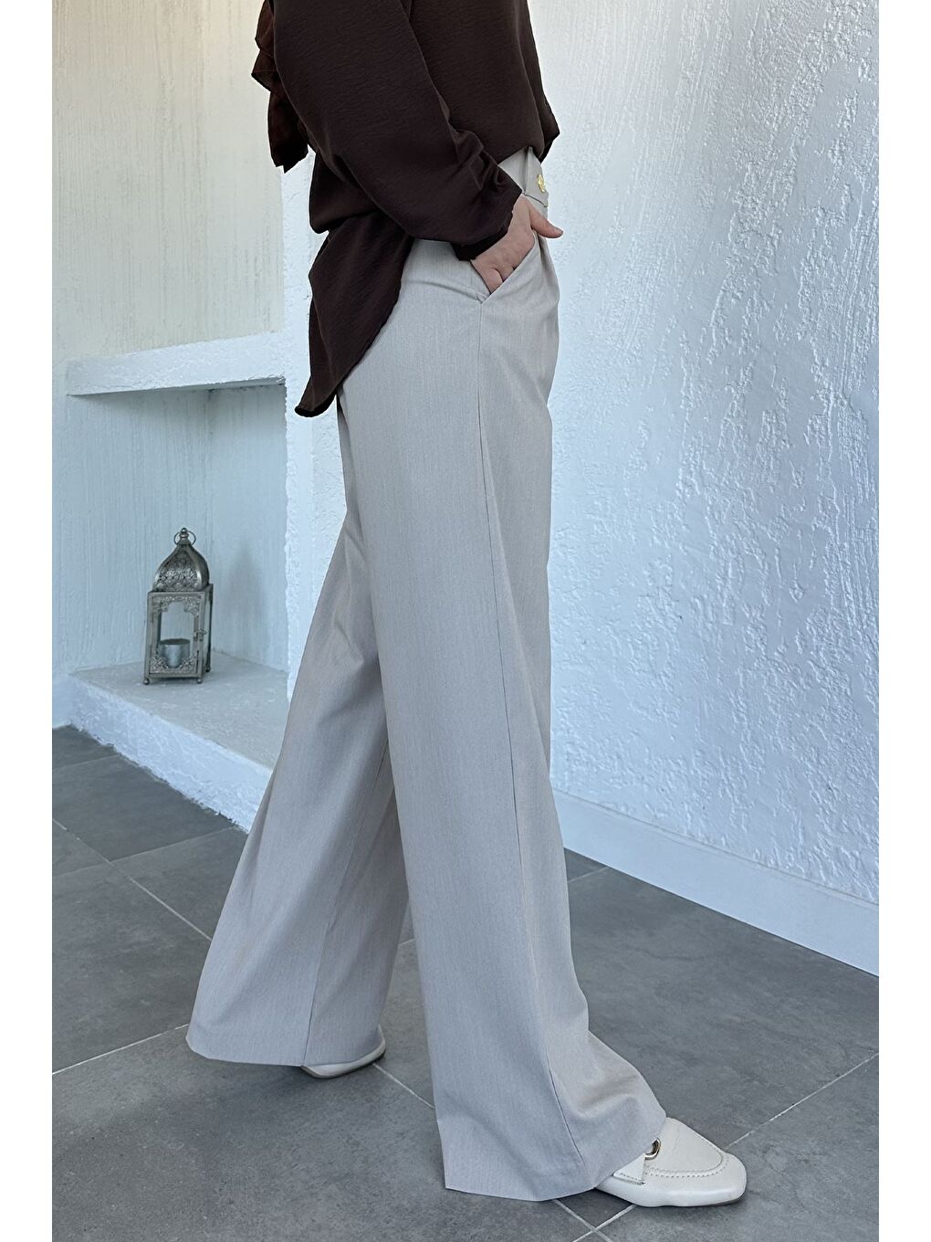 Bej Pileli Kemer Aksesuarlı Tesettür Kumaş Pantolon-7