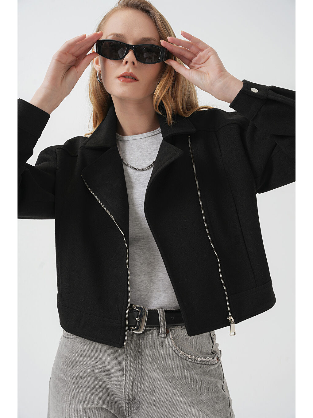 0717 Kadın Kısa Kaşe Ceket - Siyah