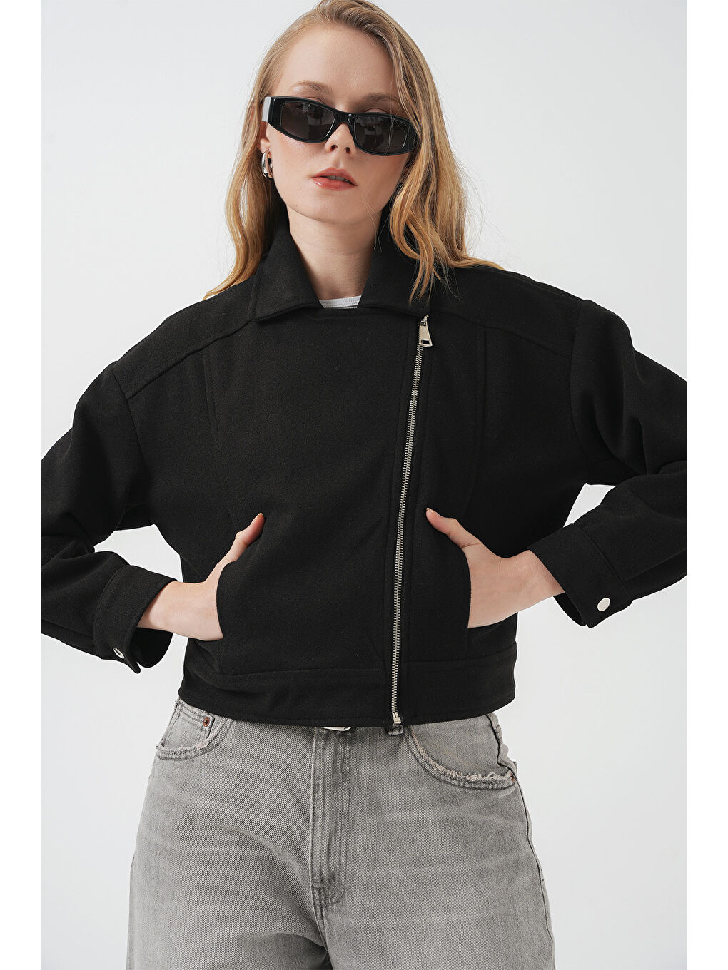 0717 Kadın Kısa Kaşe Ceket - Siyah-4