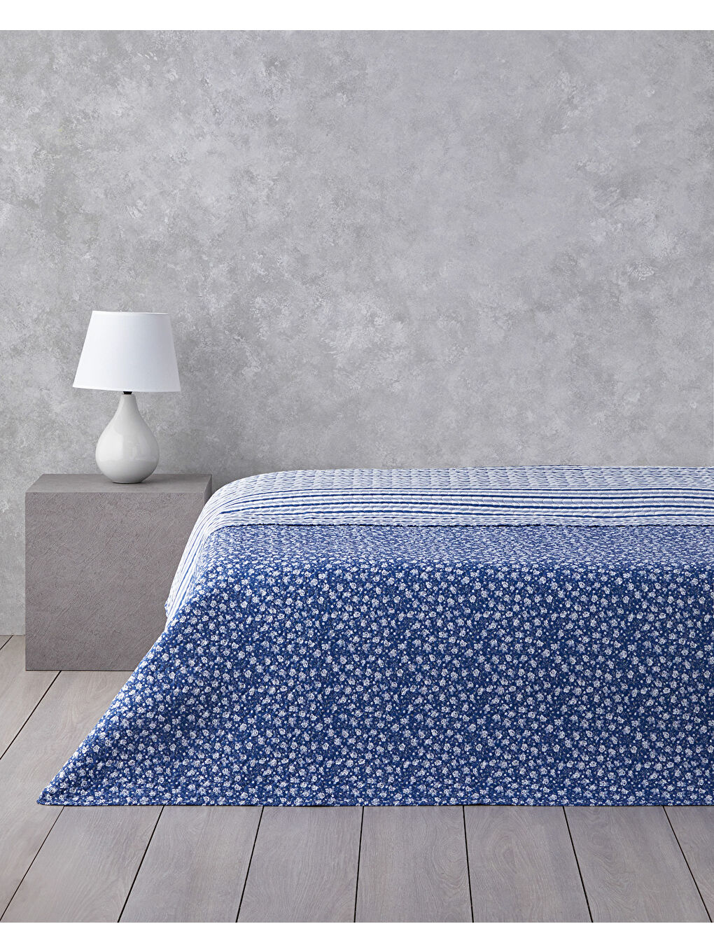 English Home Sunrose Çift Taraflı Çift Kişilik Çok Amaçlı Örtü Mavi