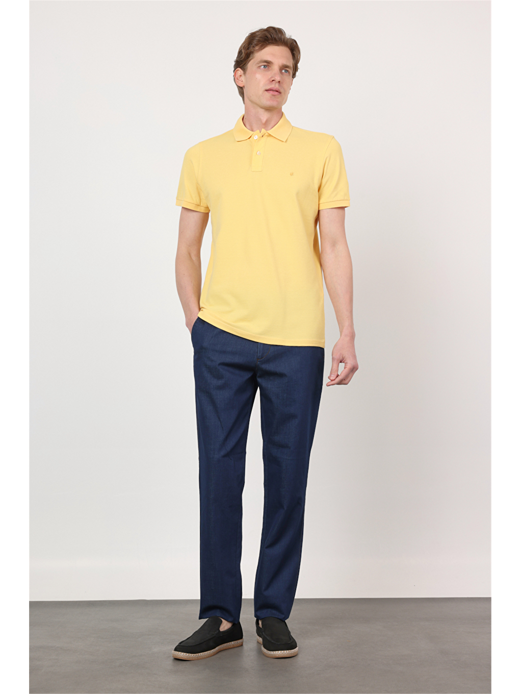 Sarı Polo Yaka Kısa Kol Cepsiz Slim Fit Pamuklu Tişört 1011260154-3