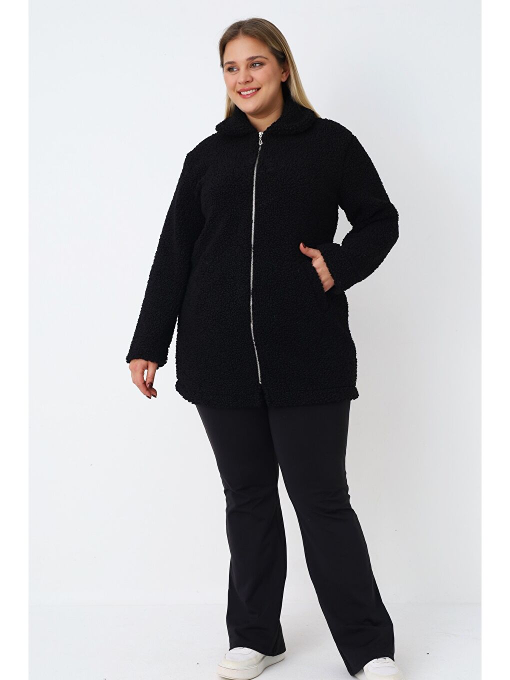 Kadın Büyük Beden Siyah Fermuarlı Cepli Soft Teddy Pelüş Uzun Kollu Hırka-3