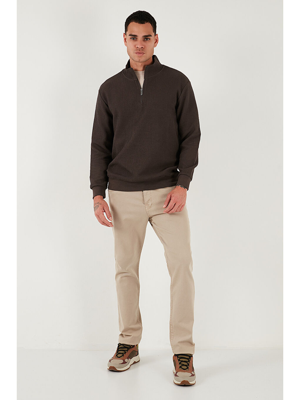 Kahverengi Pamuklu Regular Fit Yarım Fermuarlı Dik Yaka Erkek Sweat 5905716-1