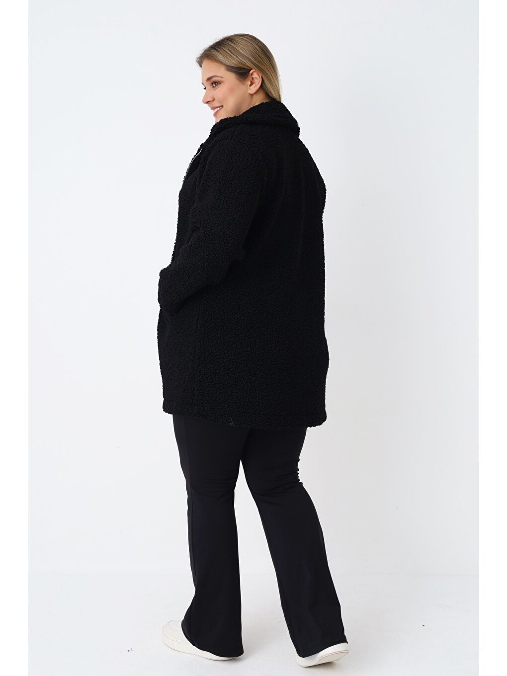 Kadın Büyük Beden Siyah Fermuarlı Cepli Soft Teddy Pelüş Uzun Kollu Hırka-7