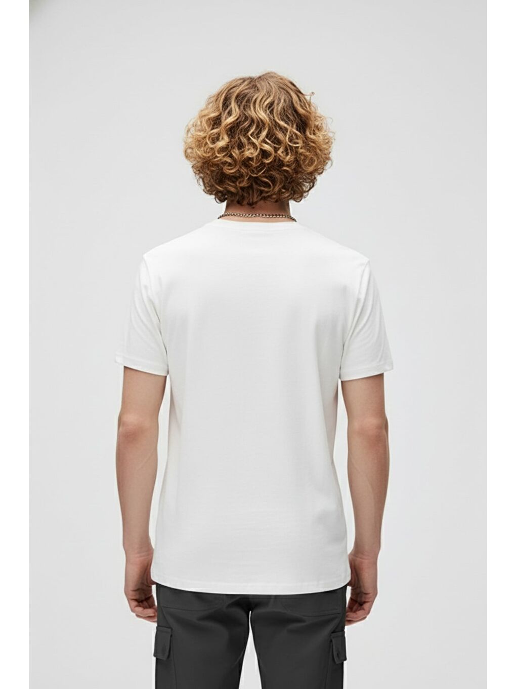 Too Shy Beyaz Erkek Baskılı Tişört-2