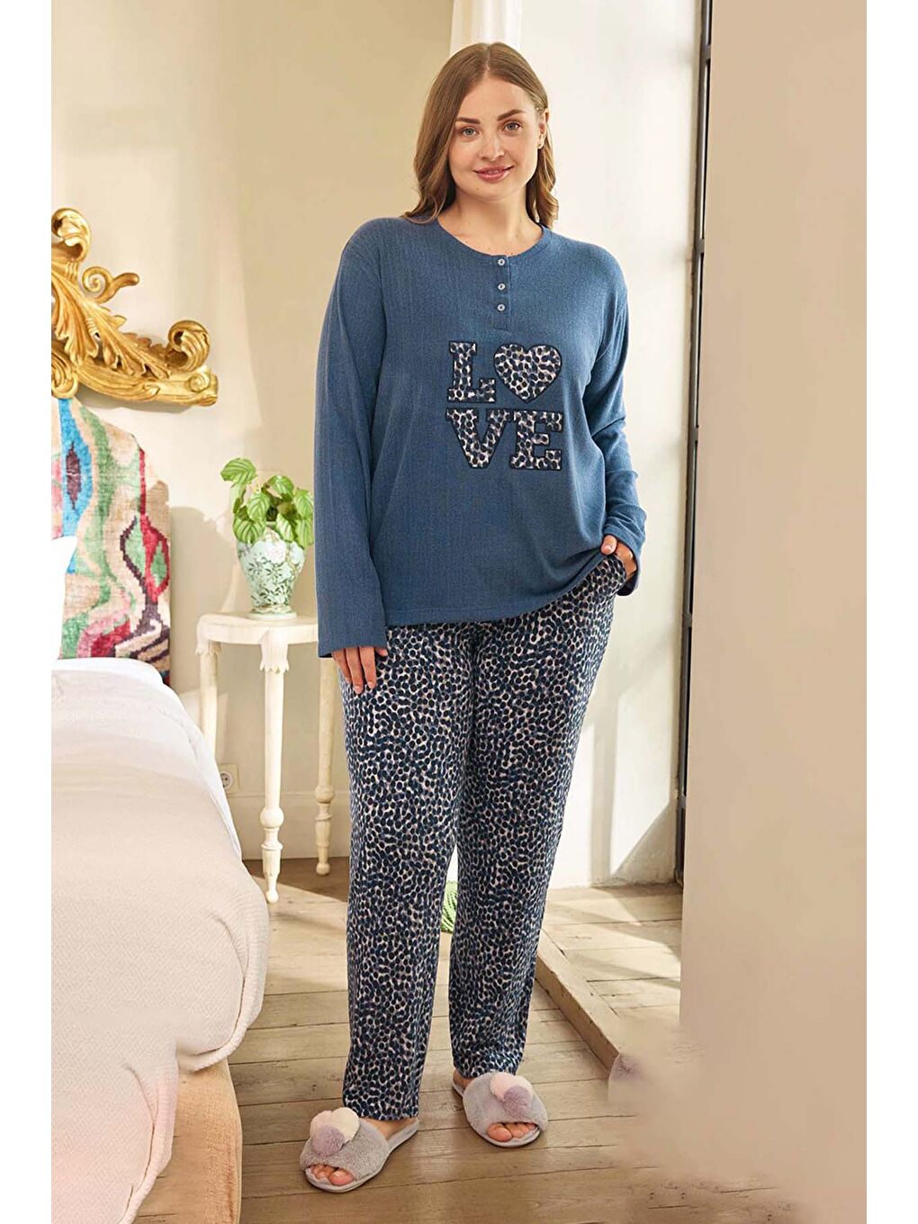 Büyük Beden Kadın Yazılı Uzun Kol Pijama Takımı 240684 Lacivert-2