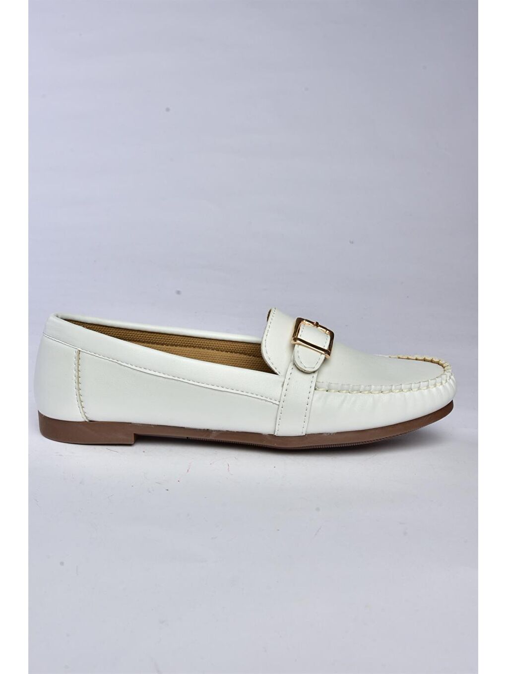 P757035009 Beyaz Toka Detaylı Günlük Kadın Babet-5