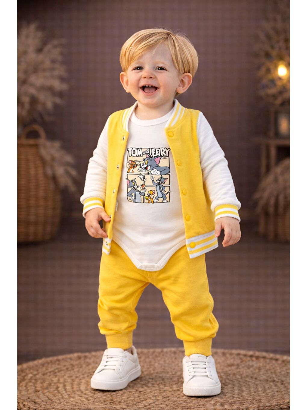 Erkek Bebek 3’lü Eşofman Takımı Çıtçıtlı Body Baskılı Hırka Sarı Alt Takım