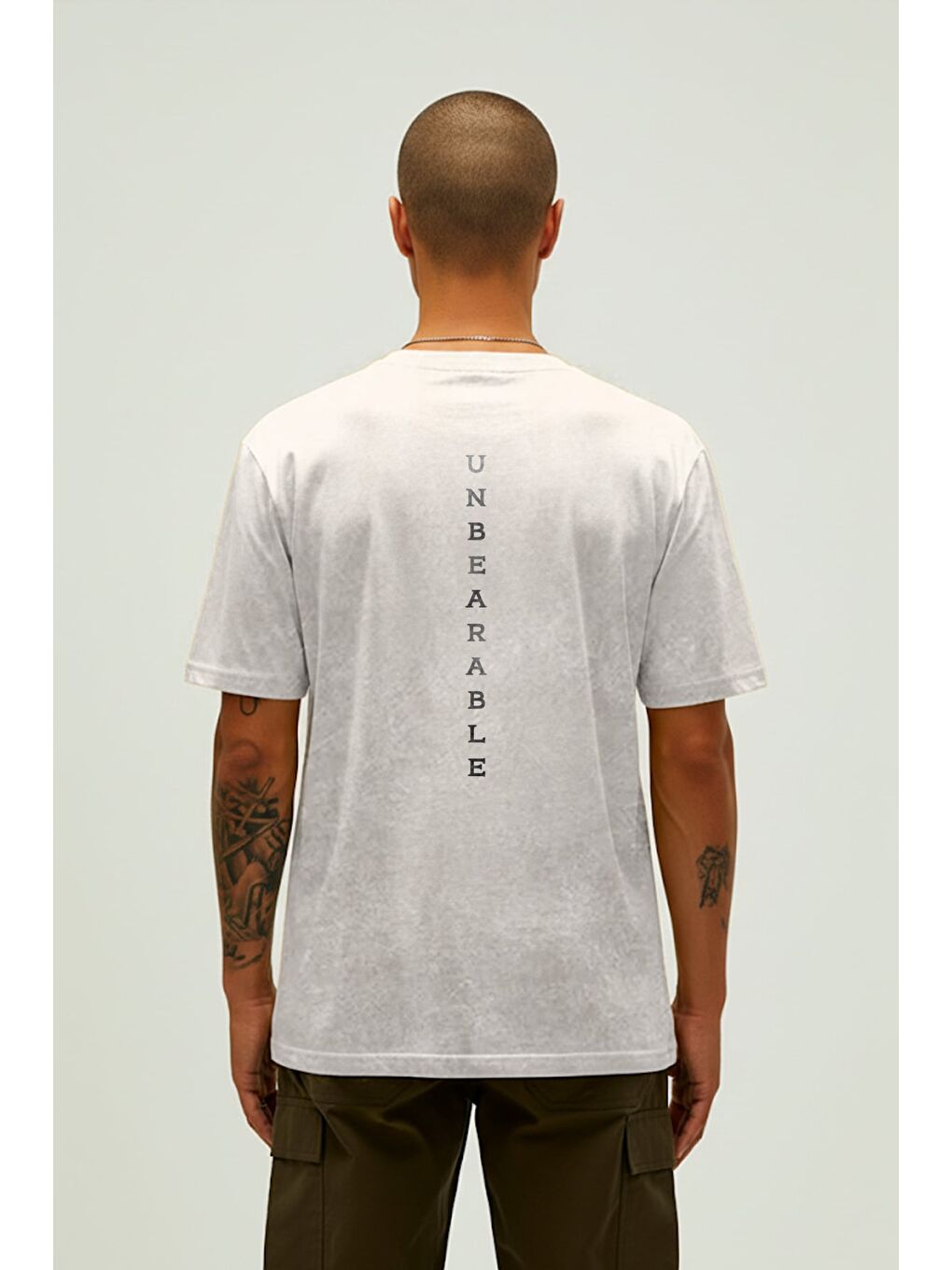 Unbearable Beyaz Erkek Baskılı Tişört-1