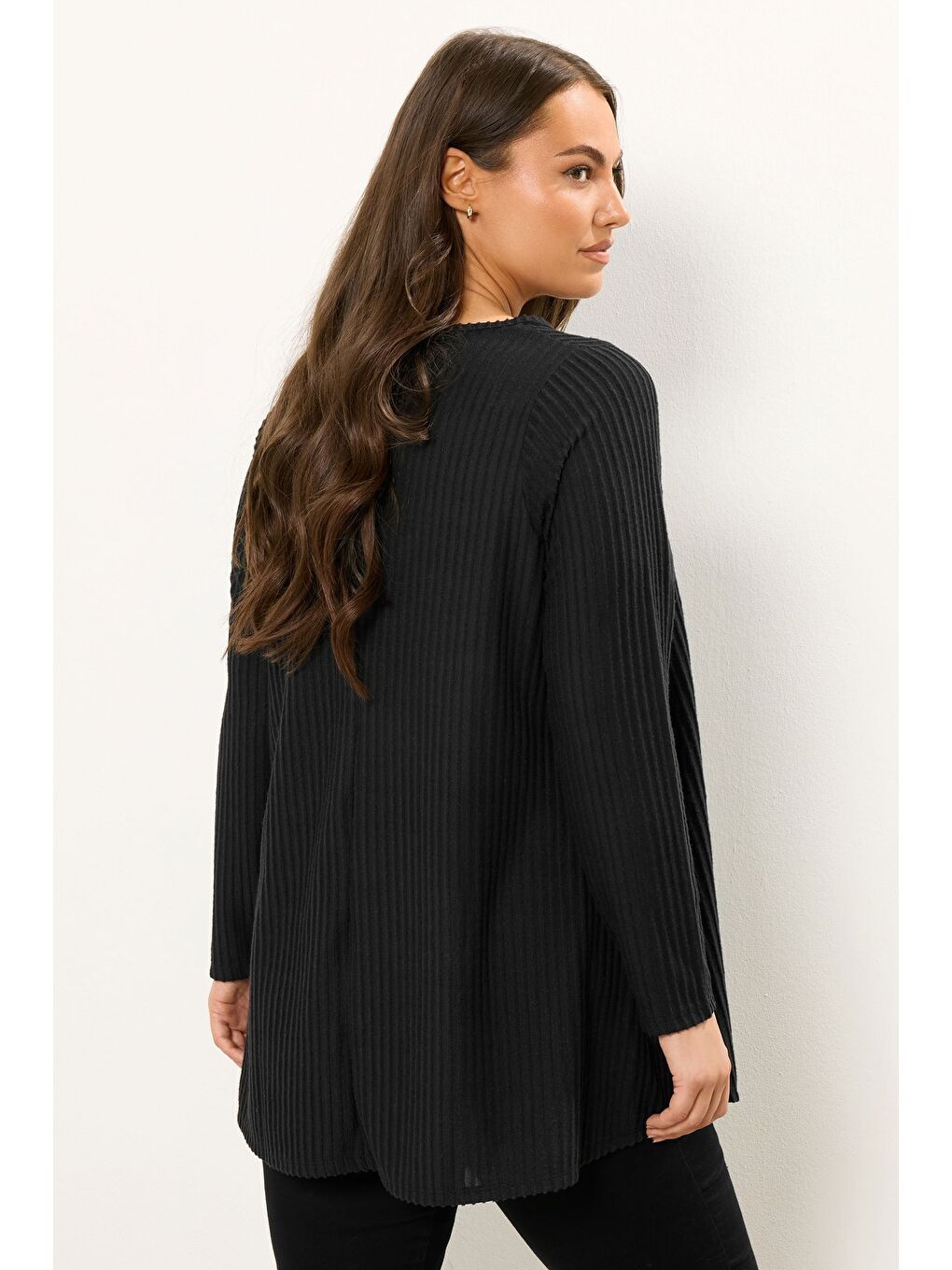 Siyah Büyük Beden Bisiklet Yaka Uzun Kollu Fitilli T-shirt 304381-4