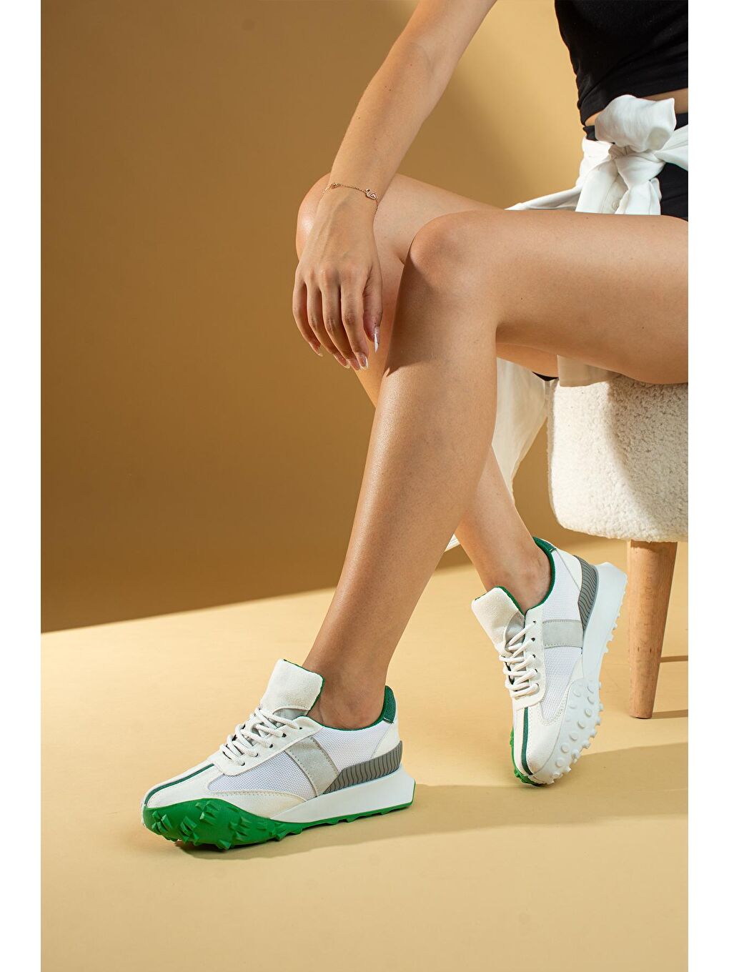 Yeşil Rahat Kalıp Kaymaz Taban Bağcıklı Kadın Sneaker 36-143-23ÇT-2