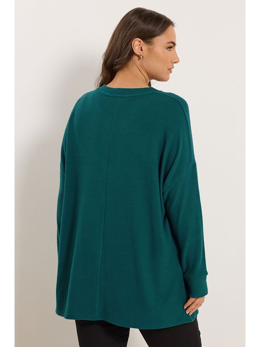 Yeşil Büyük Beden Bisiklet Yaka Uzun Kollu Payetli Pelüş Tunik 285061-3