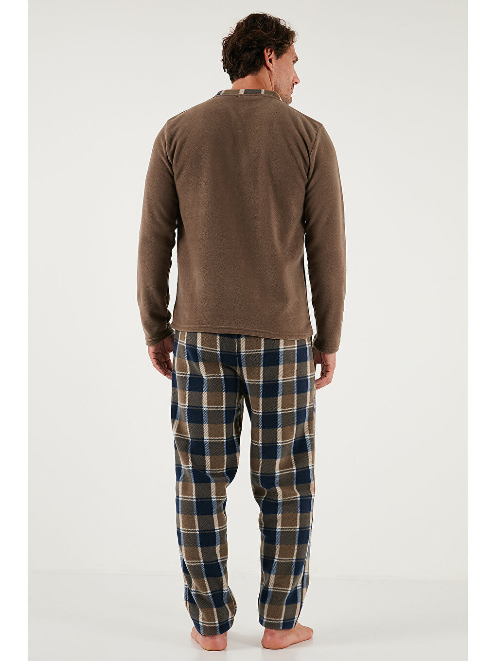 Kahverengi Ekoseli Regular Fit Düğmeli Bisiklet Yaka Kışlık Polar Erkek Pijama Takımı 60961008-5