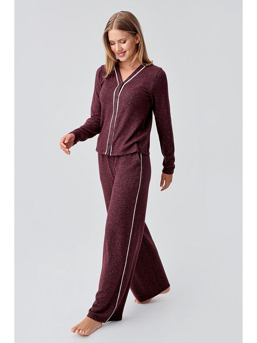 Bordo Uzun Kollu Düğmeli Esnek Yumuşak Dokulu Viskoz Pijama Takım 18205-1