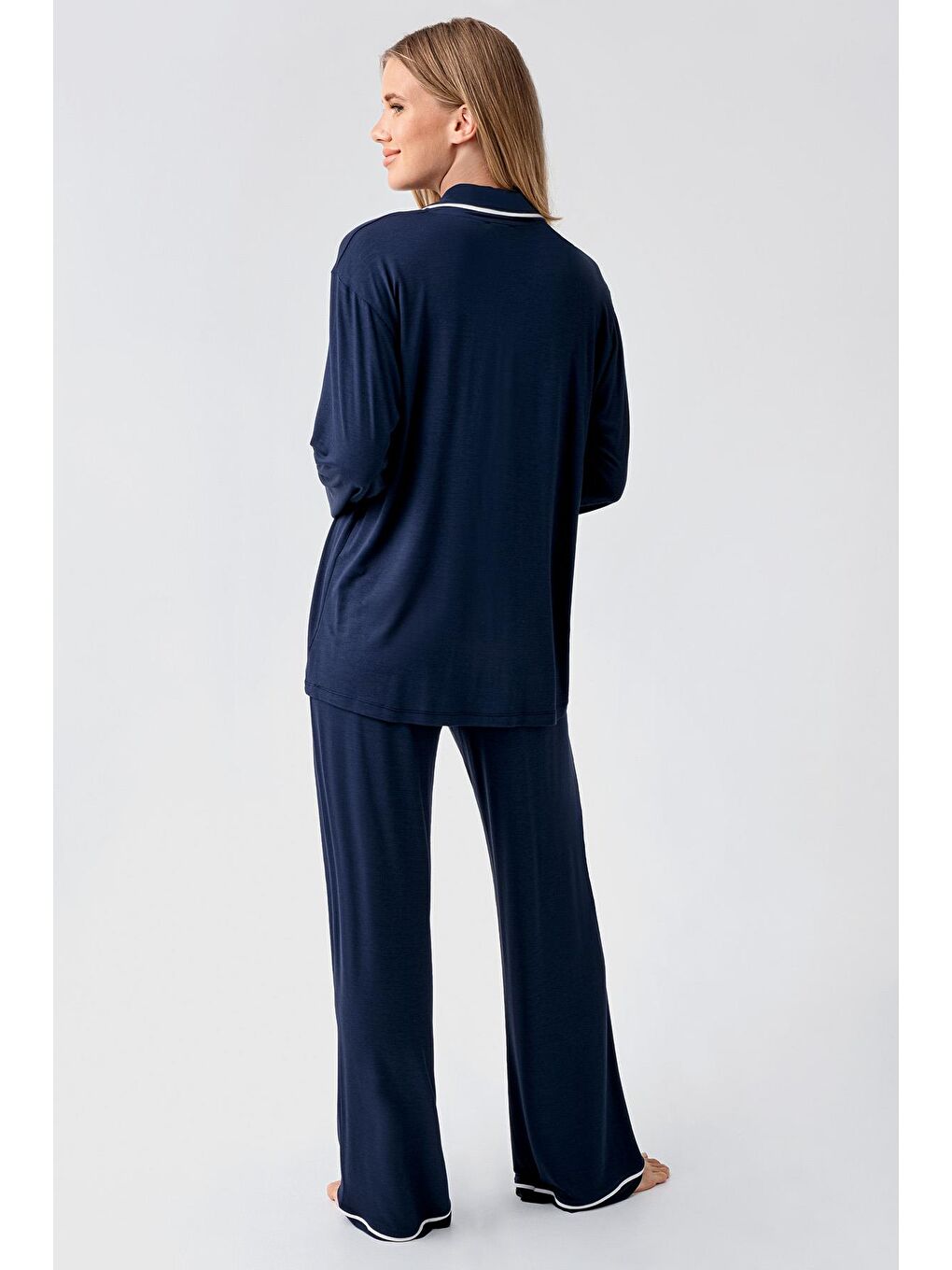 Lacivert Uzun Kollu Düğmeli Esnek Viskoz Pijama Takım 18207-2