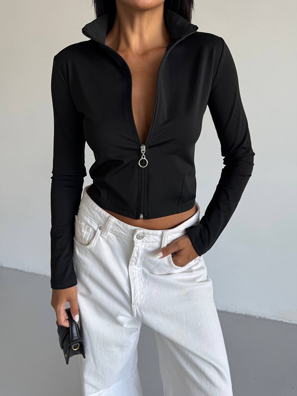 Siyah Fermuarlı Dalgıç Kumaş Sweatshirt-1