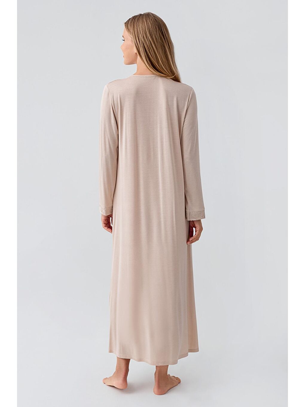 Bej Uzun Kollu Düğmeli Esnek Viskoz Gecelik 18104-2