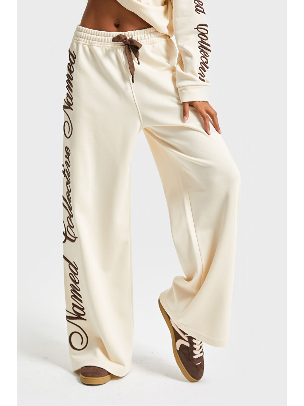 Kadın Ekru Renk w5-57 Yazı Nakışlı Bol Kesim Tasarım Alt-Üst 2'li Kombin Takım-2