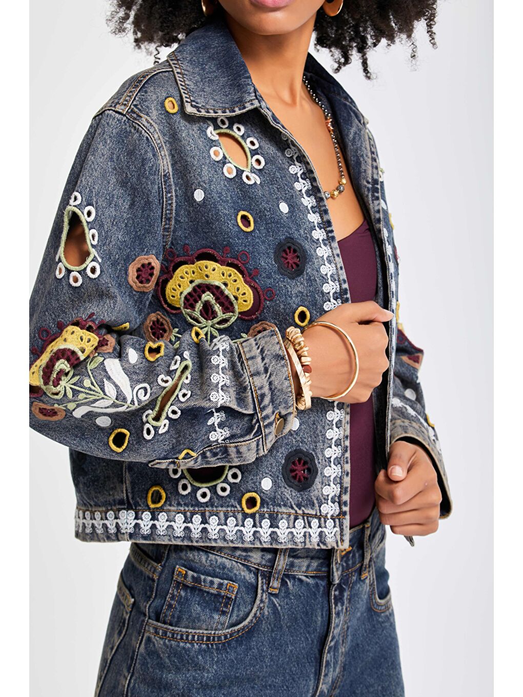 Mavi Kadın T.Kot Rengi 4w5-8 Özel Desen Çiçek Nakışlı %100 Pamuk Denim Ceket-1