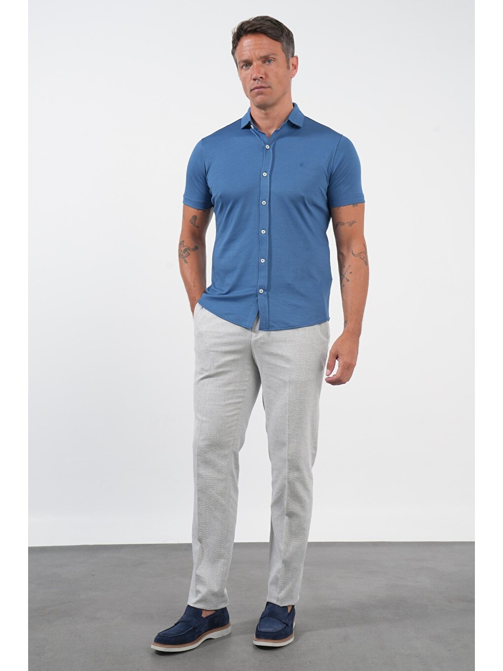 İndigo İtalyan Yaka Kısa Kol Cepsiz Slim Fit Pamuklu Gömlek 1004260158-1