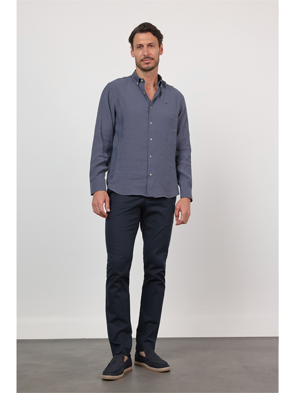 İndigo Düğmeli Yaka Uzun Kol Cepsiz Slim Fit Modal Gömlek 1004260162-1