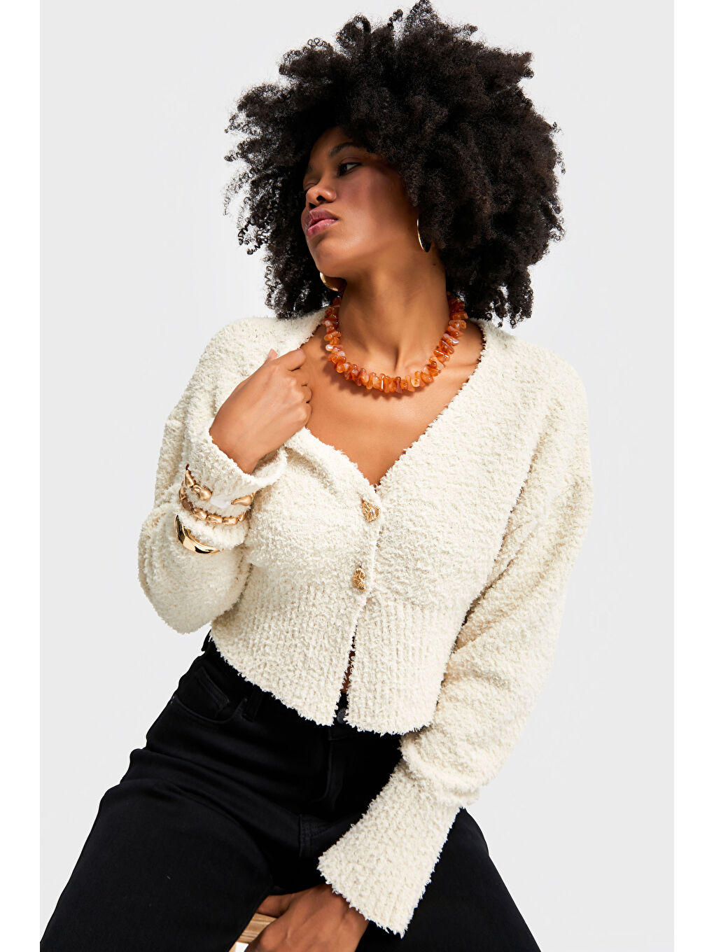 Kadın Ekru Renk w5-105 Aksesuar Detaylı Püsküllü Kumaş Kazak Hırka-3