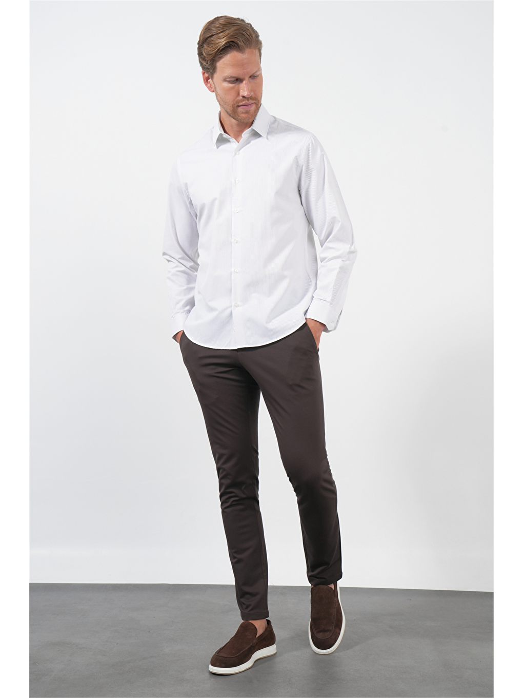 Beyaz-Lila Sert Yaka Uzun Kol Cepsiz Slim Fit Pamuklu Gömlek 1004260210-1