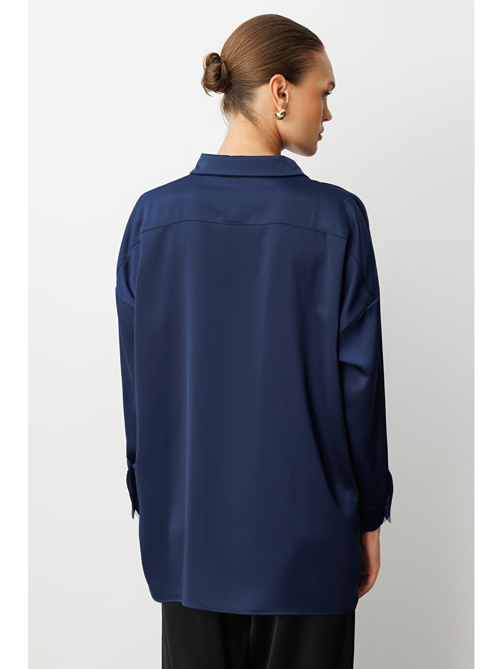 Metal Düğmeli Lacivert Saten Tunik Gömlek-3
