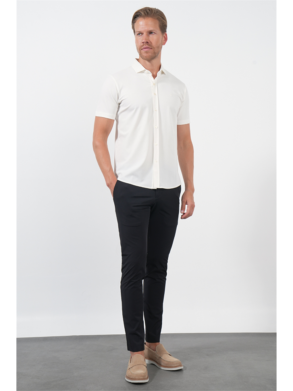 Beyaz İtalyan Yaka Kısa Kol Cepsiz Slim Fit Esnek Gömlek 1004260159-2