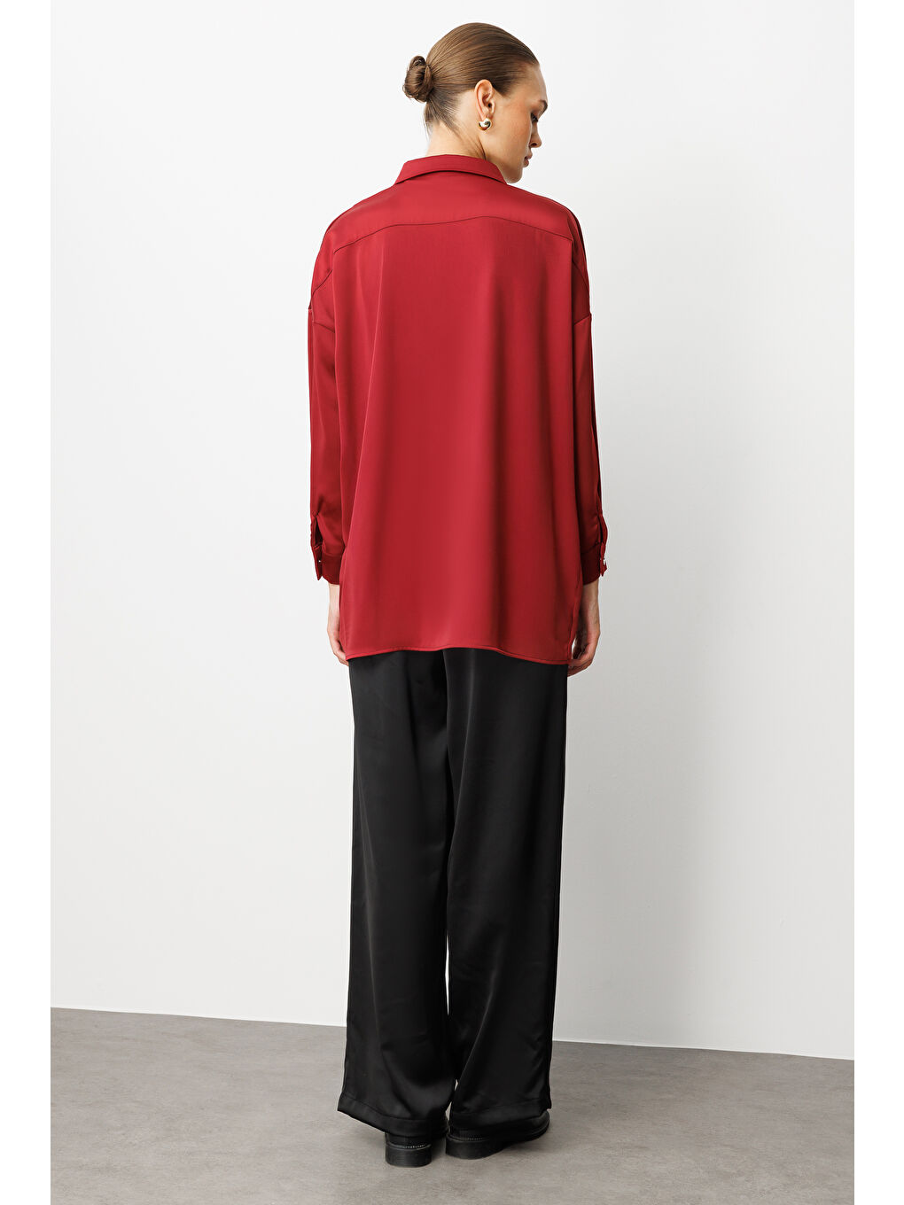 Metal Düğmeli Bordo Saten Tunik Gömlek-3