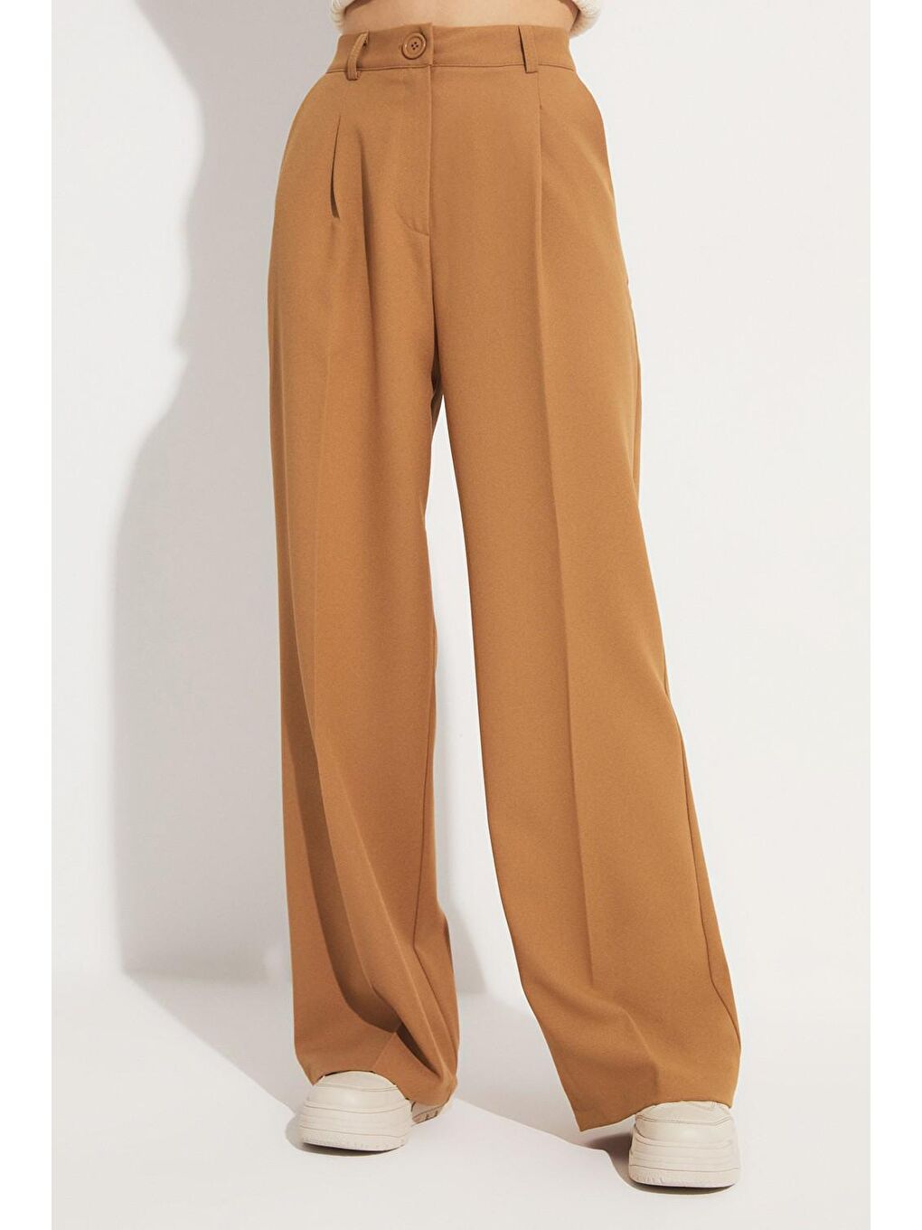 Kahverengi Pili Detaylı Bol Kesim Pantolon-4