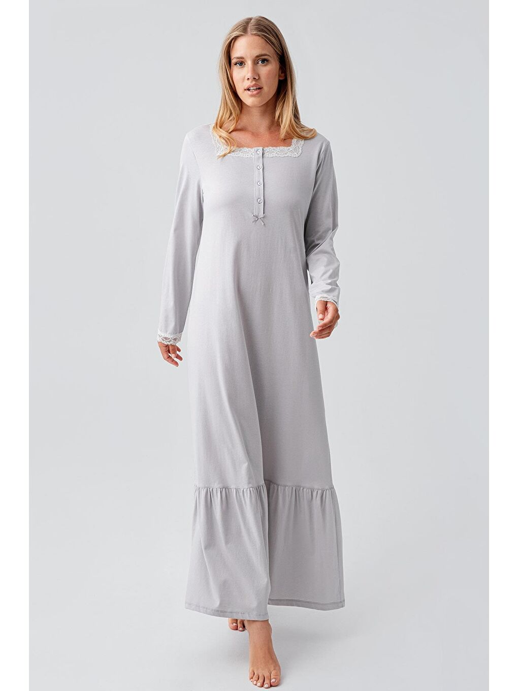 Gri Uzun Kollu Düğmeli Dantelli Esnek Pamuklu Gecelik 18100