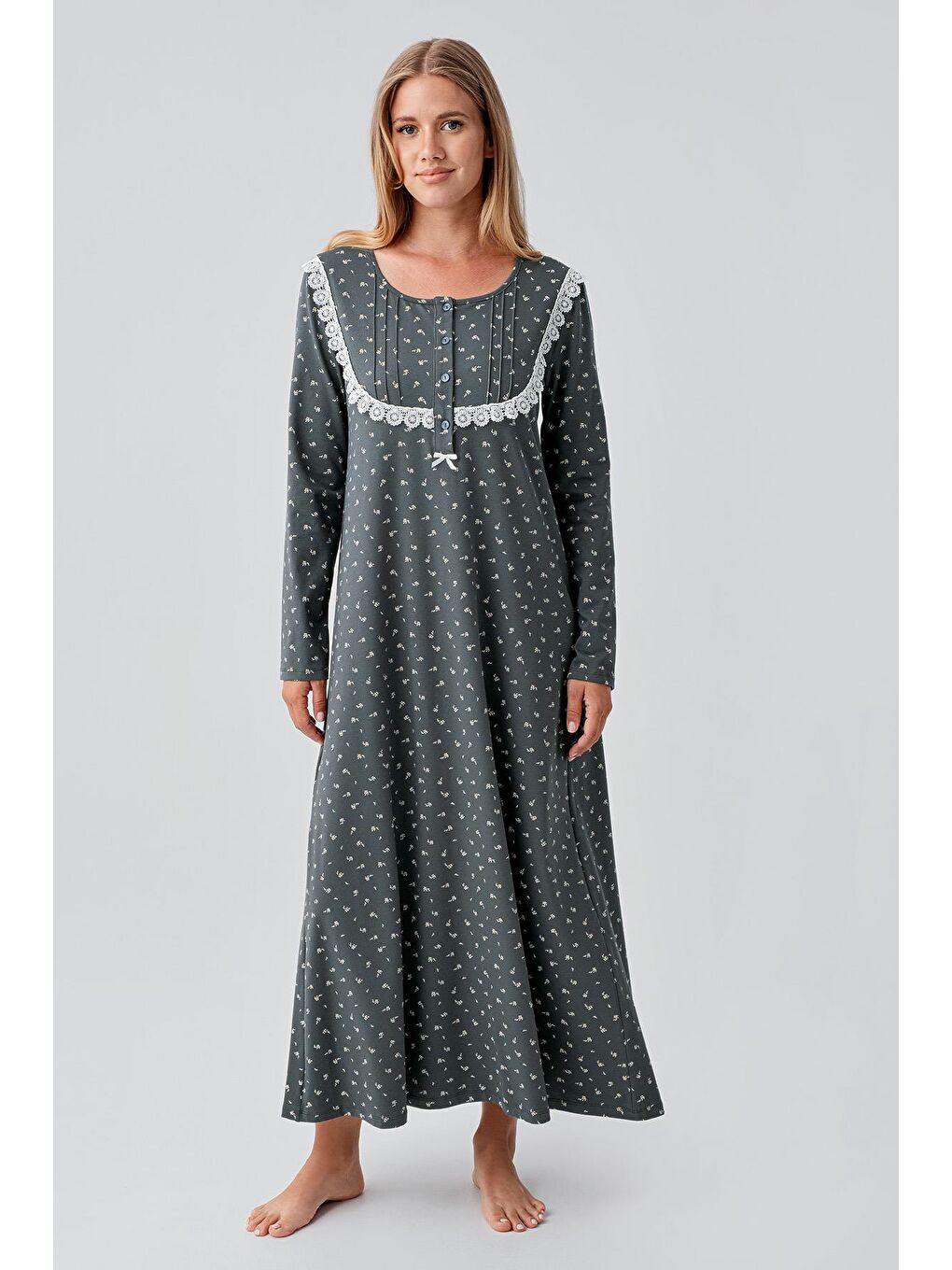 Yeşil Uzun Kollu Desenli Düğmeli Esnek Pamuklu Gecelik 18101-1