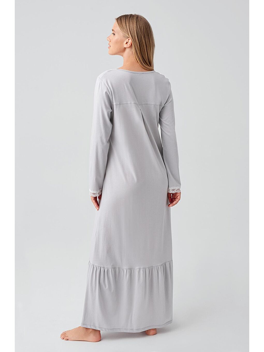Gri Uzun Kollu Düğmeli Dantelli Esnek Pamuklu Gecelik 18100-2