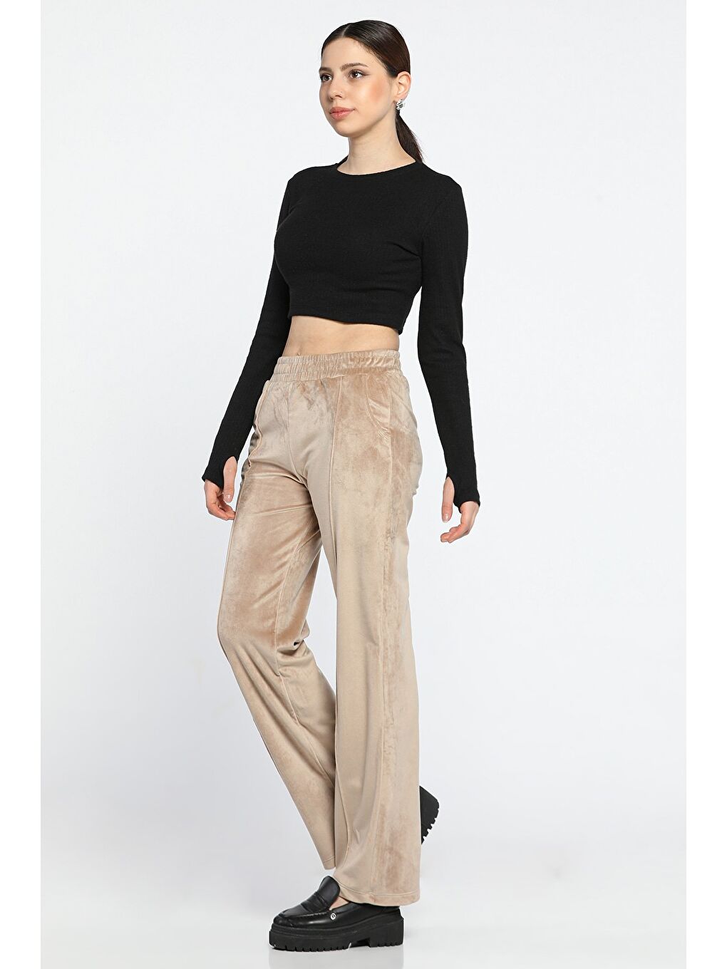 Bej Kadın Kadife Ön Çimalı Bol Paça Pantolon-1