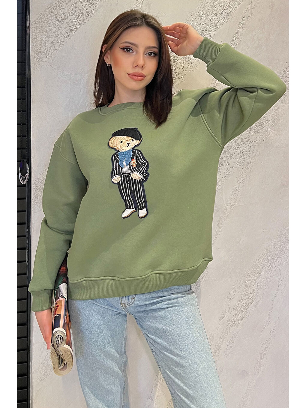 Haki Kadın Bisiklet Yaka Aplikeli Sweatshirt (aplike Ayılar Farklı Gelebilir)-1