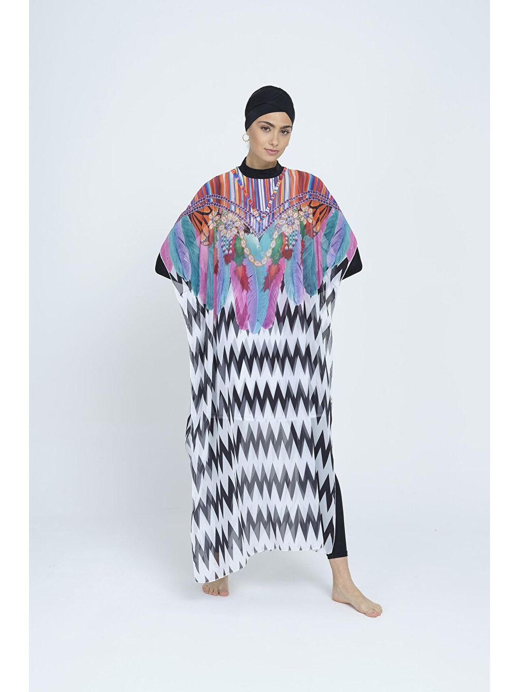 Siyah Tesettür Mayo Üzerine Desenli Kaftan Pareo Zikzak İnci-4