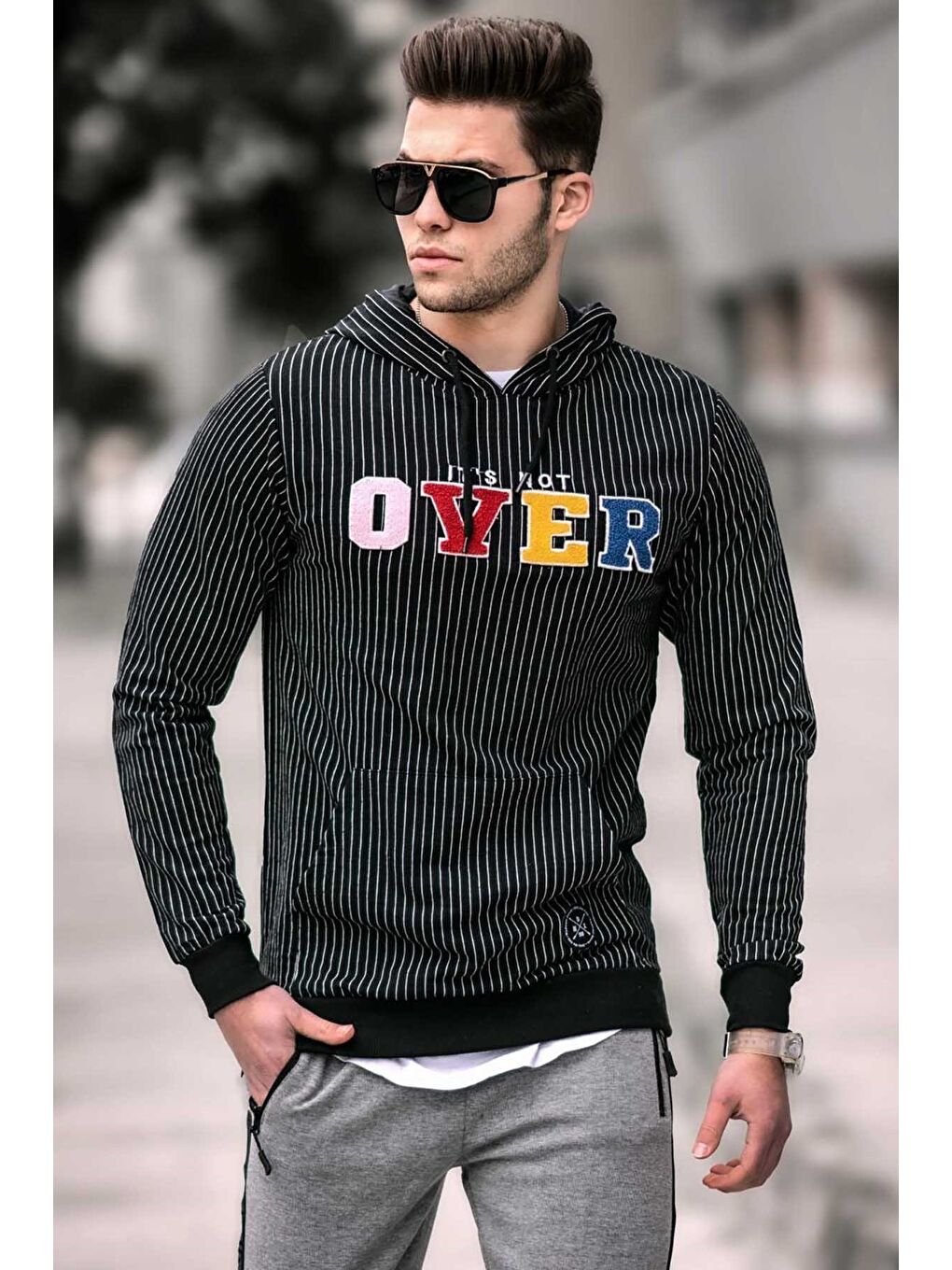 Siyah Kapüşonlu Sweatshirt - Çizgi Detaylı 2788