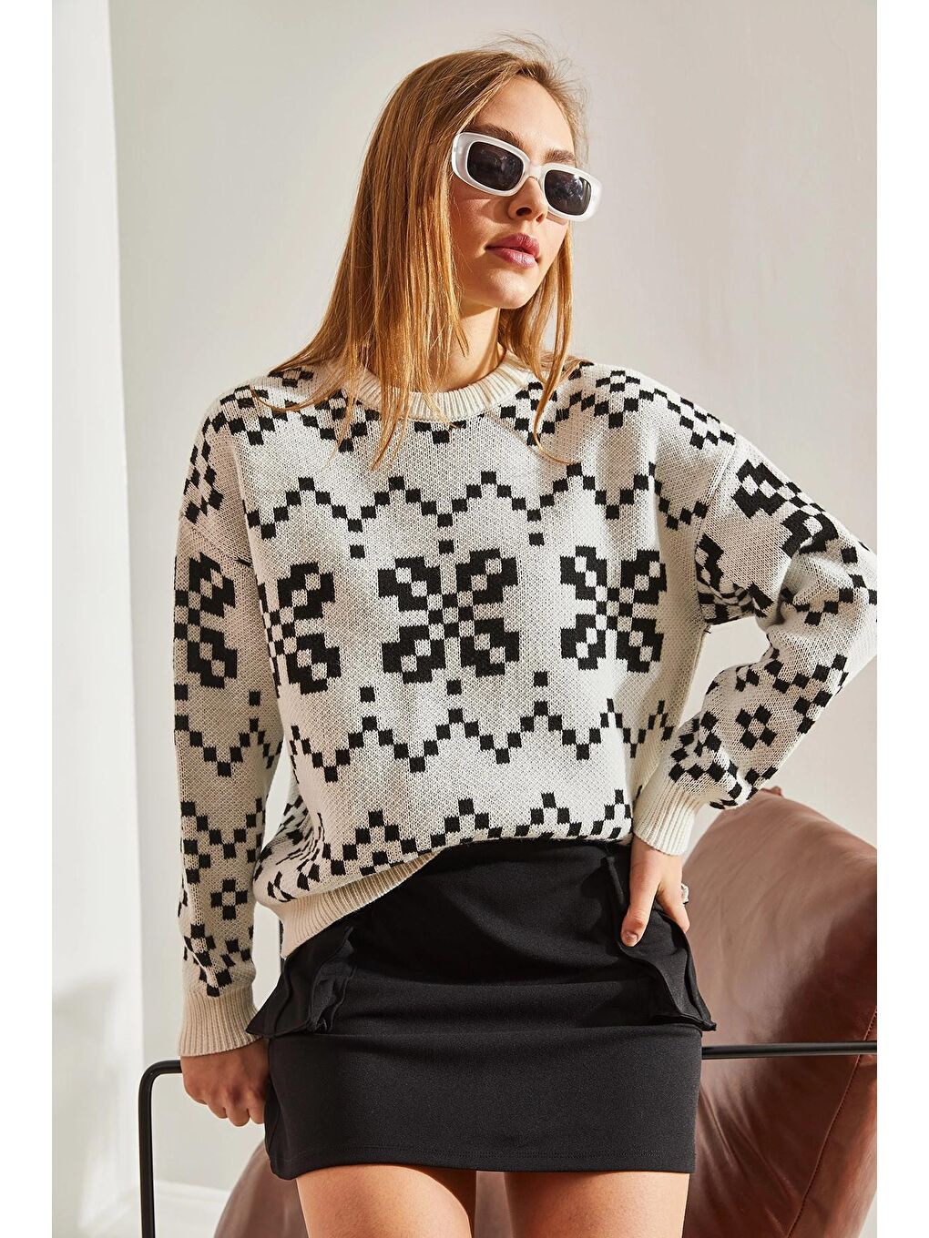 Beyaz Kadın Desenli Triko Kazak-3