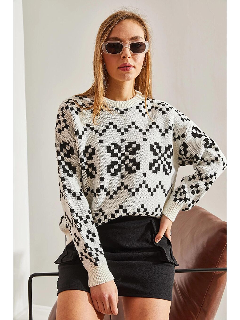 Beyaz Kadın Desenli Triko Kazak-4