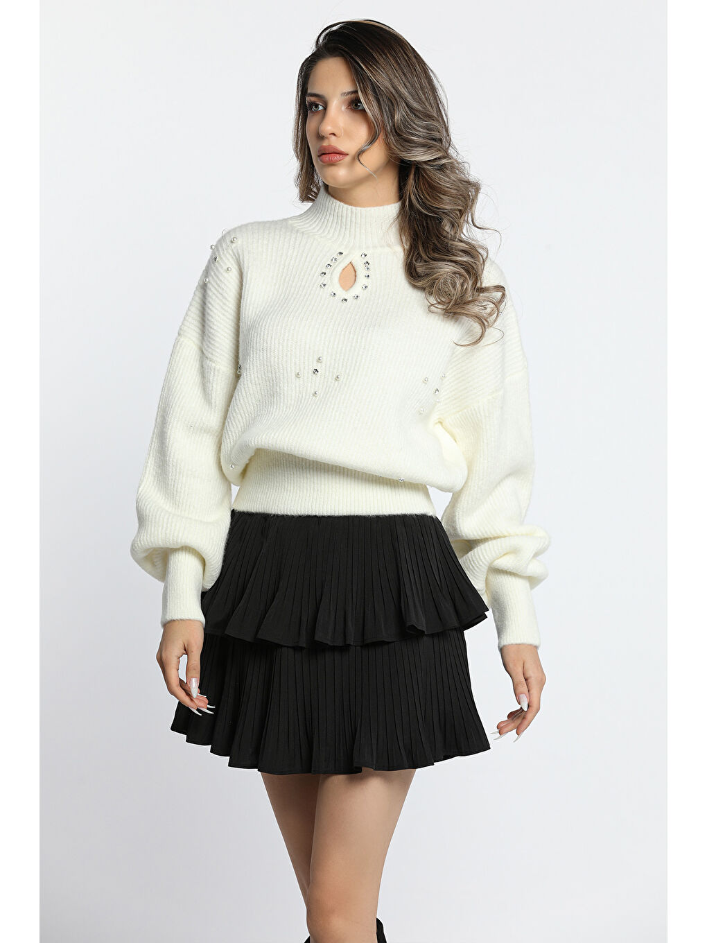 Ekru Kadın Ön Pencereli Taş Detaylı Bel Ve Kol Lastikli Triko Bluz-4