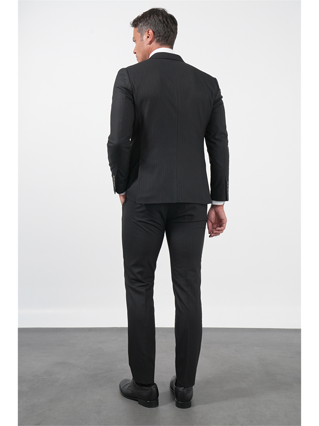 Siyah-Gri Kılıç Yaka Düz Bez Ayağı Kruvaze 6 Drop Slim Fit Esnek Takım Elbise 1001260173-4