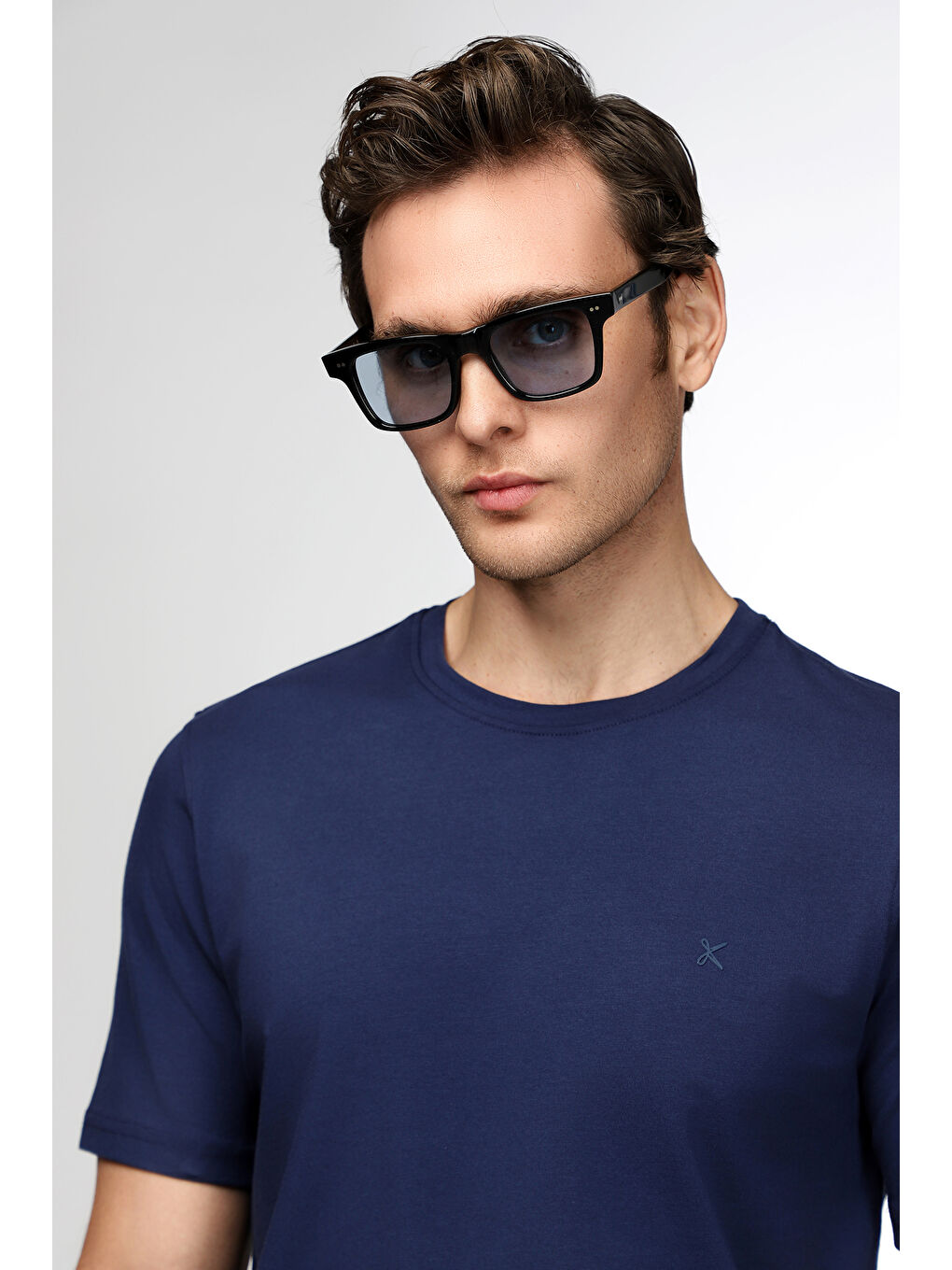 Lacivert Bisiklet Yaka Slim Fit Dar Kesim Süprem Pamuklu Tişört-4