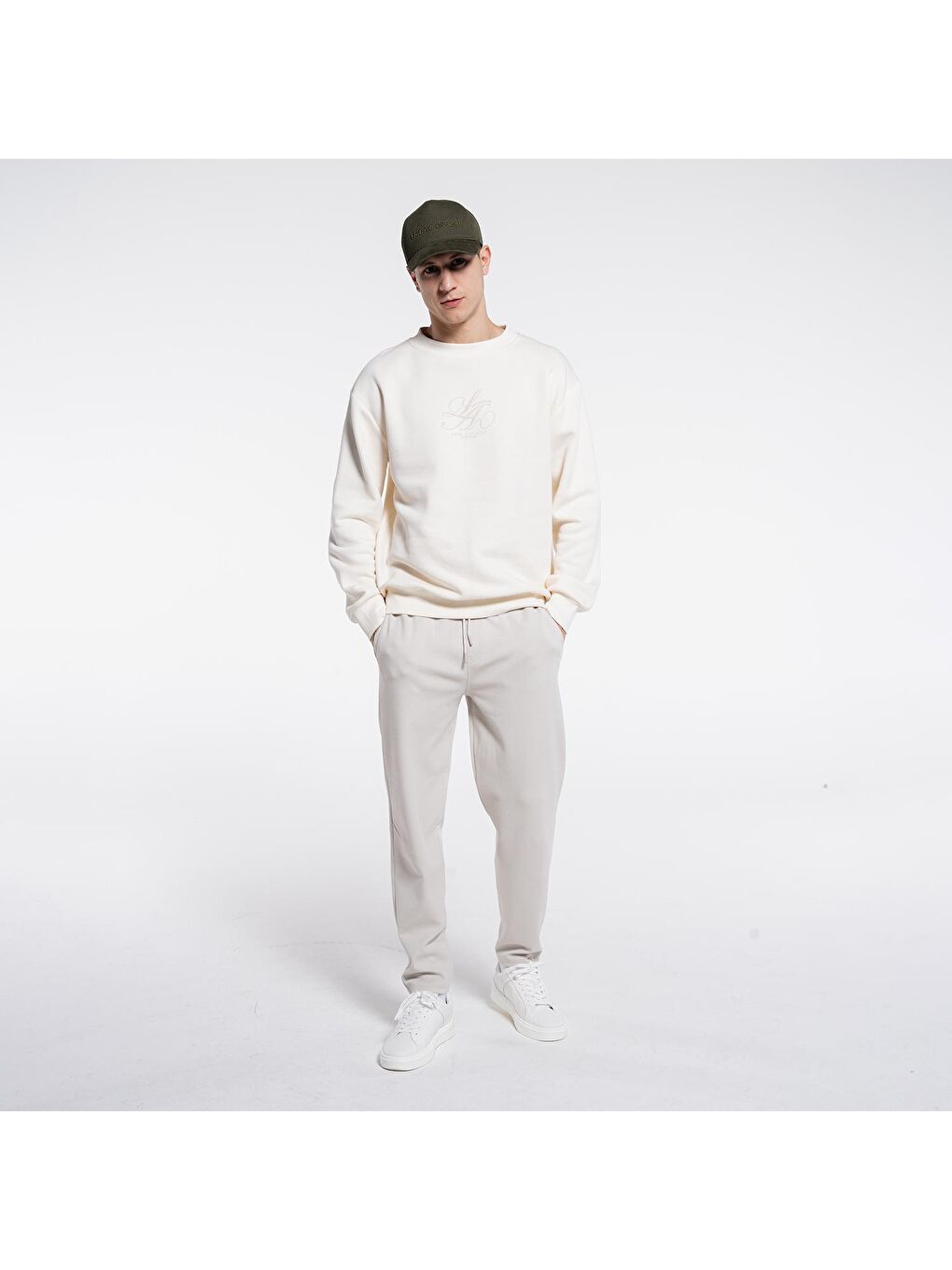 Friday Offset Beyaz Dom Erkek Ekru Bisiklet Yaka Ekstra Oversize Sweatshirt - 3 İplik - 3